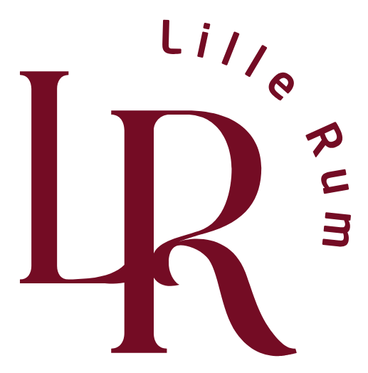 LilleRum logo. Udbyder ammevejledning og ammeforberedelse i Holbæk, Roskilde, Kalundborg samt i resten af Vestsjælland.